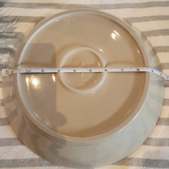 The Pampered Chef Large Stoneware Serving Bowl - Picture 5 of 7